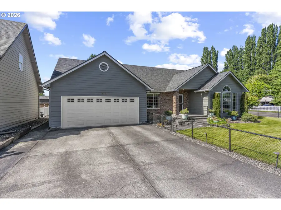 2951 Premiere Pl, Longview, WA 98632 - #2
