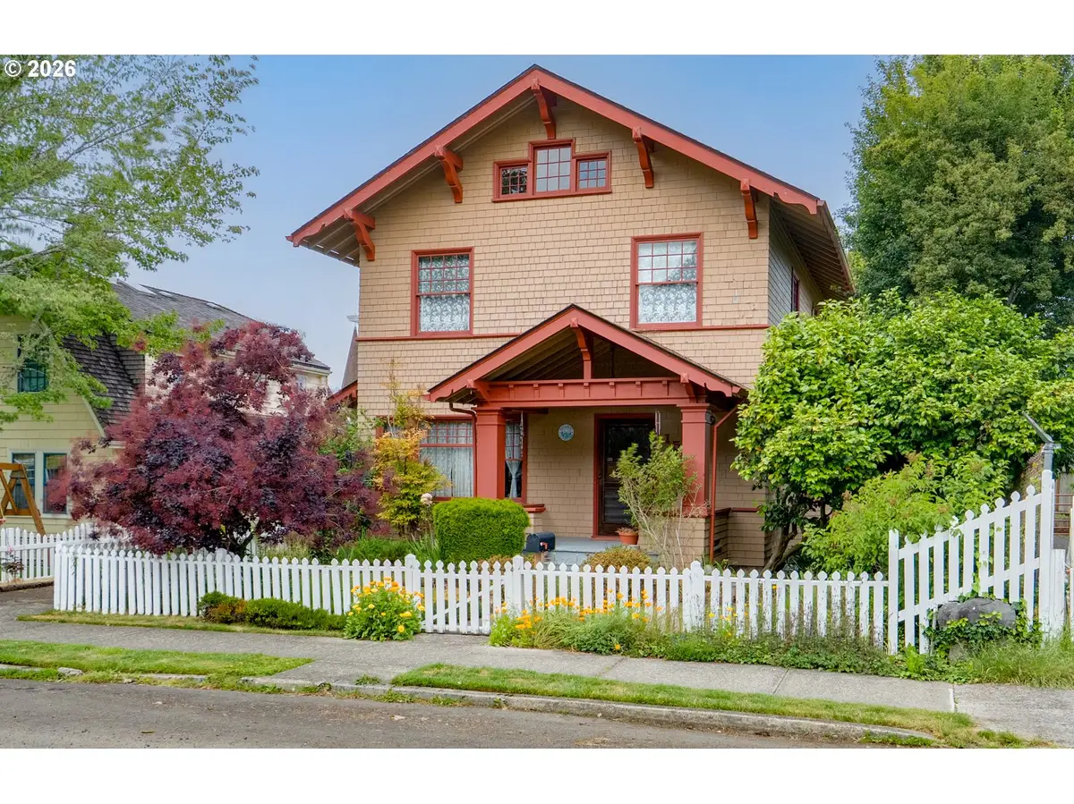 1528 Irving Ave, Astoria, OR 97103 - #1