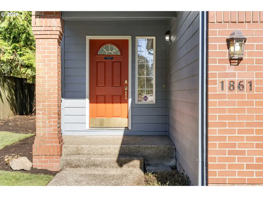 1861 SE 47th Ave, Hillsboro, OR 97123 - #2