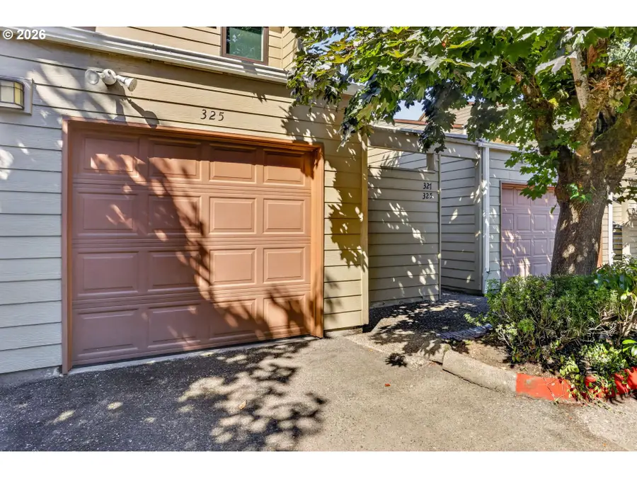 325 SE 146th Ave, Portland, OR 97233 - #3
