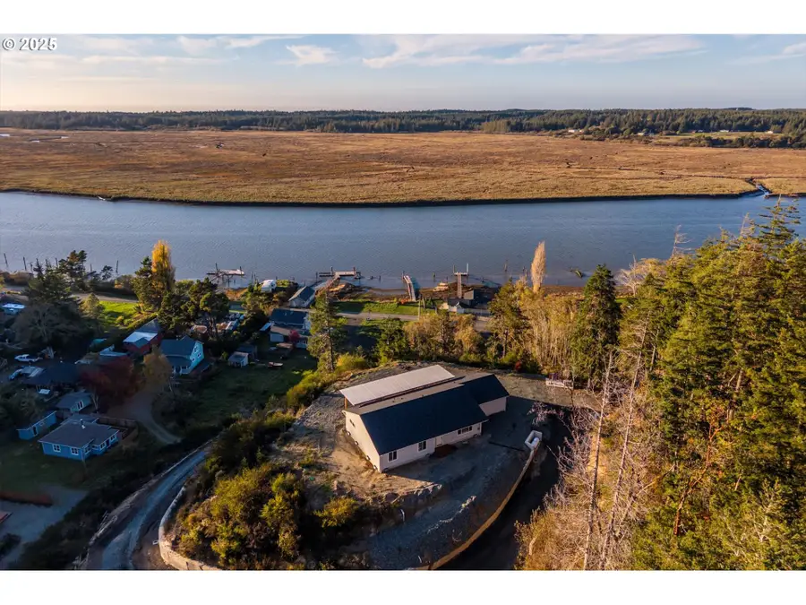 88362 Pederson Dr, Bandon, OR 97411 - Image #3