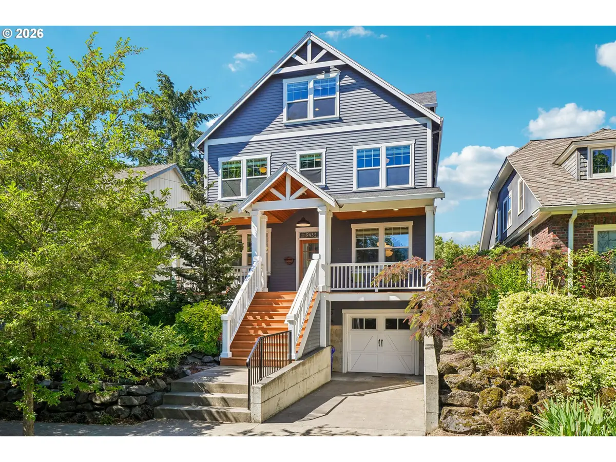 2433 SE Ivon St, Portland, OR 97202 - #1