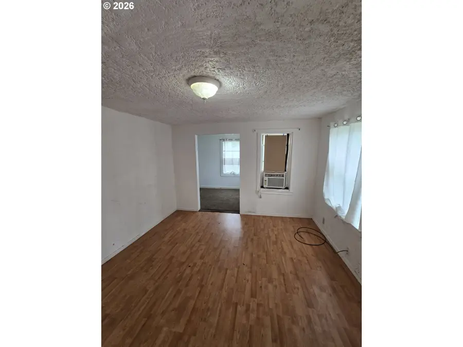 31 SE Darrell Ave, Winston, OR 97496 - #3