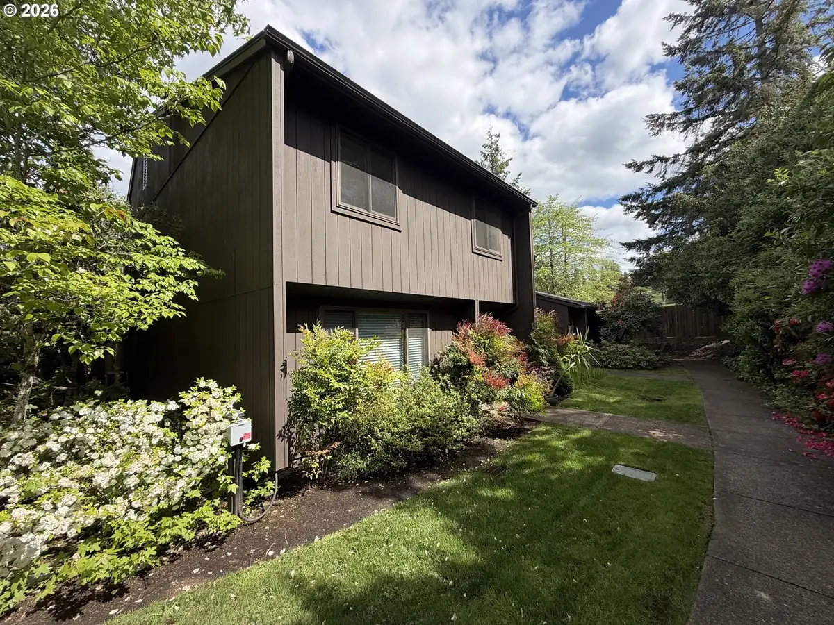 160 Westbrook Way, Eugene, OR 97405 - #1