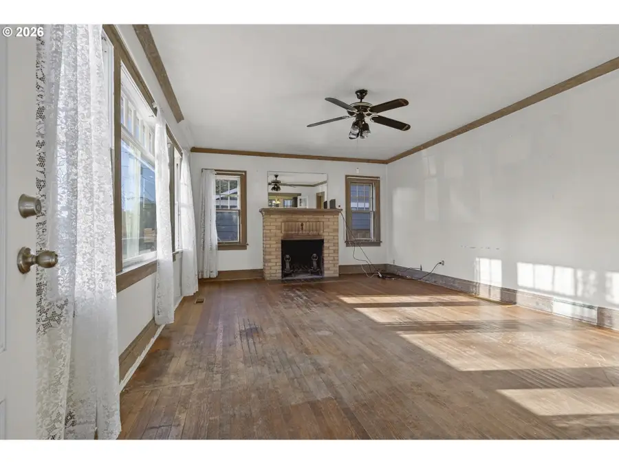 7024 N Burrage Ave, Portland, OR 97217 - #3