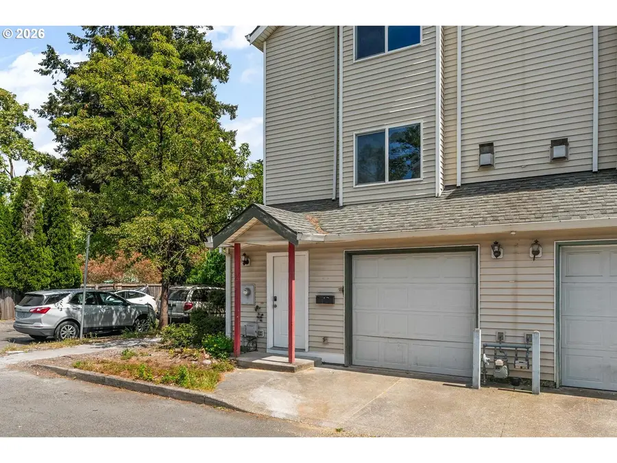 2326 SE Lee Ln, Portland, OR 97233 - #2