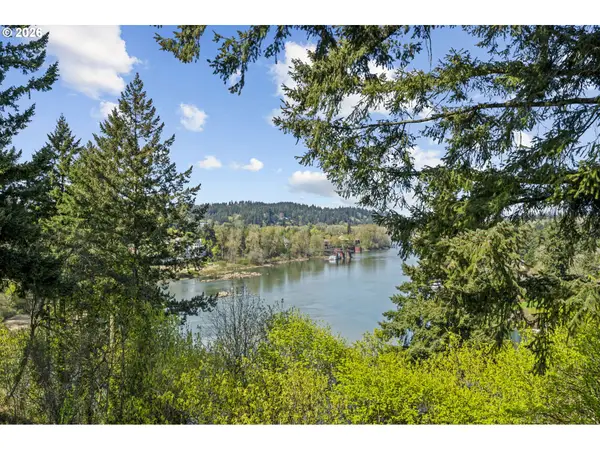 200 Burnham Rd #311, LakeOswego, OR 97034