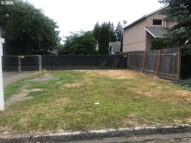 707 NE 2nd St, Gresham, OR 97030 - #3