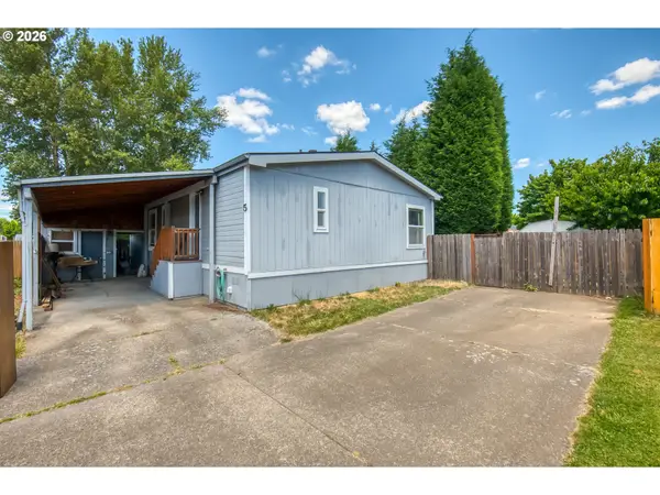 1949 SE Palmquist Rd #5, Gresham, OR 97080