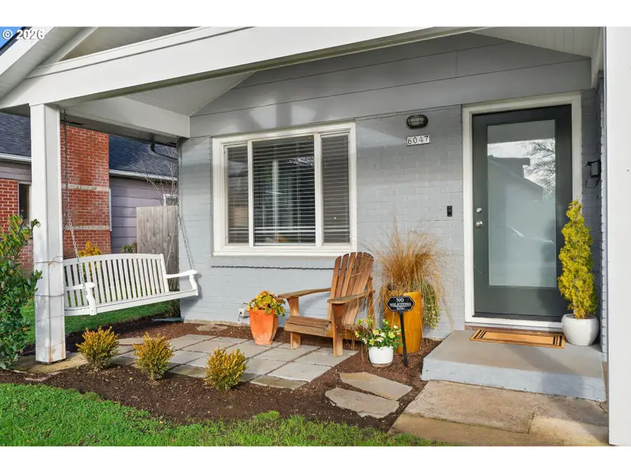 6047 SE Rhone St, Portland, OR 97206 - Image #2