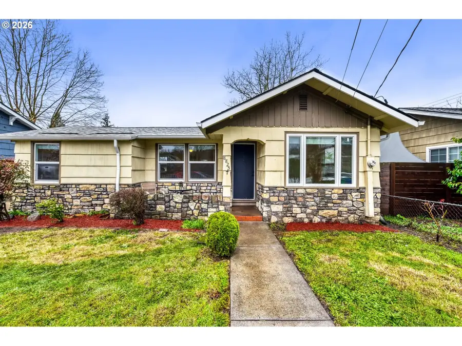 8825 NE Wygant St, Portland, OR 97220 - #3