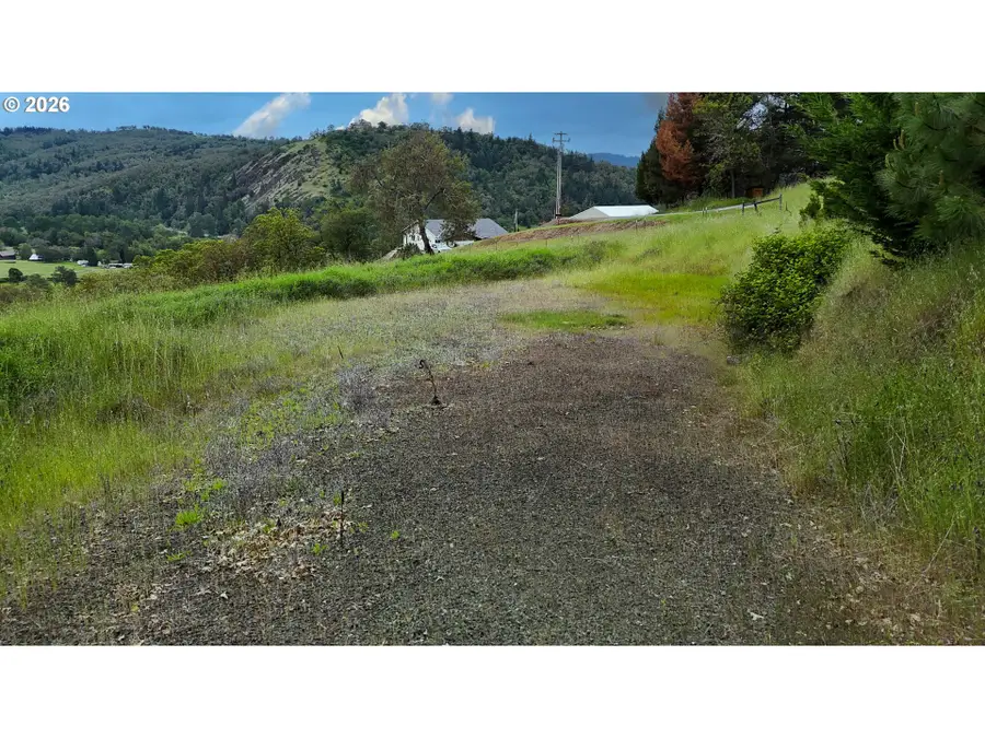 540 Horizon Ln, Myrtle Creek, OR 97457 - #3