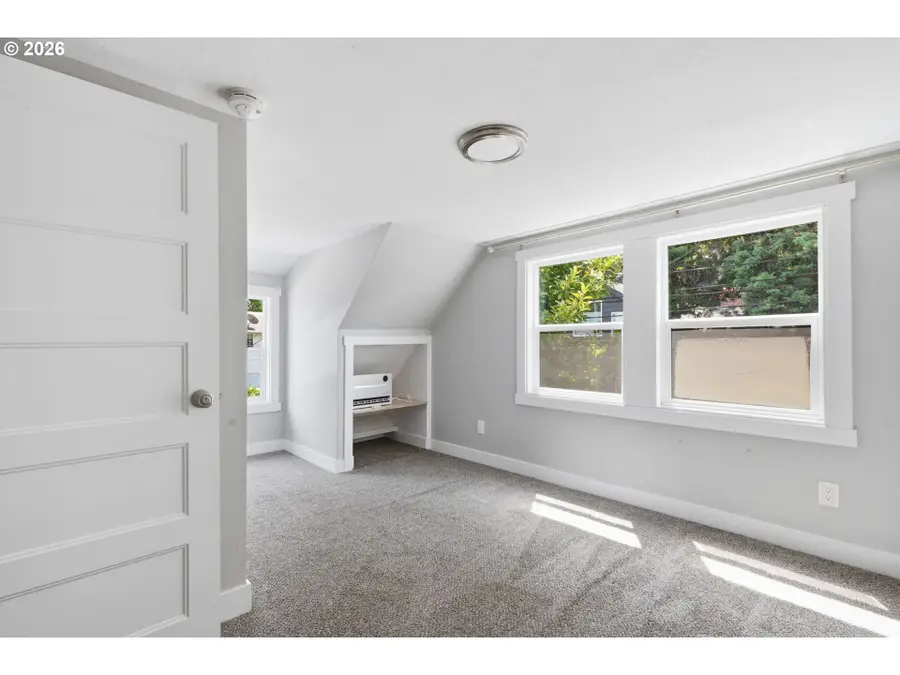 5724 NE 60th Ave, Portland, OR 97218 - #3