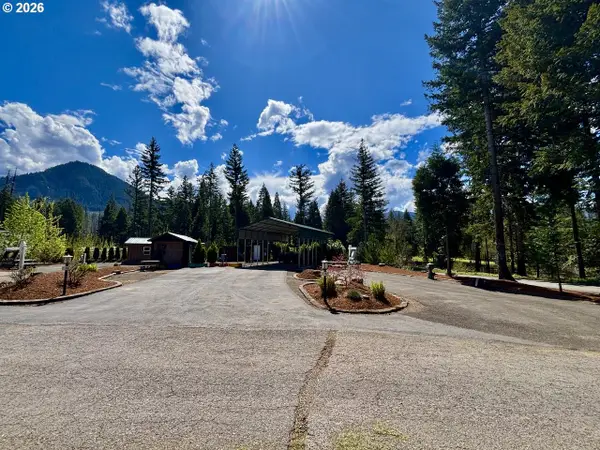 54432 Mckenzie Hwy #41, BlueRiver, OR 97413