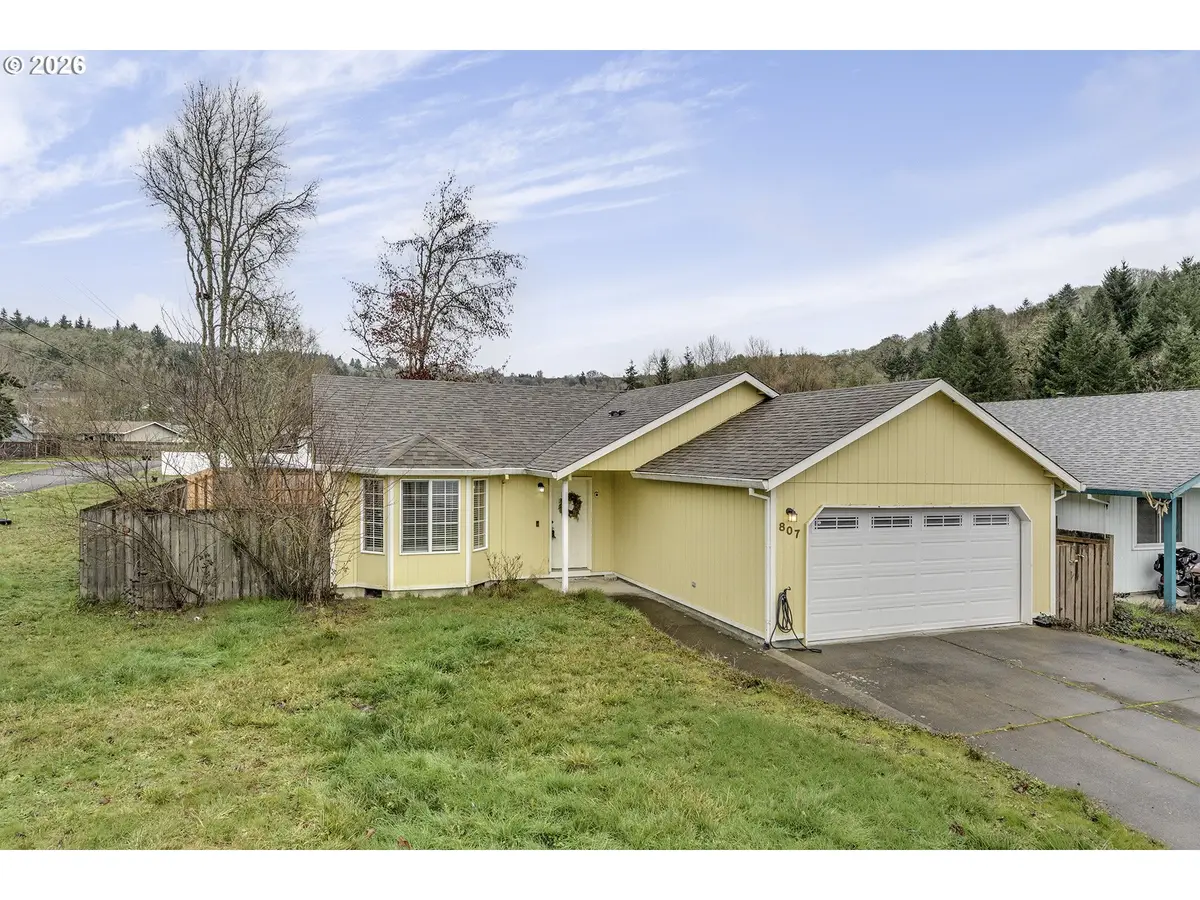 807 NE Sherman St, Sheridan, OR 97378 - Image #1