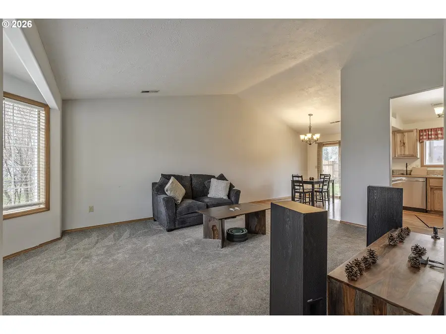 807 NE Sherman St, Sheridan, OR 97378 - Image #2