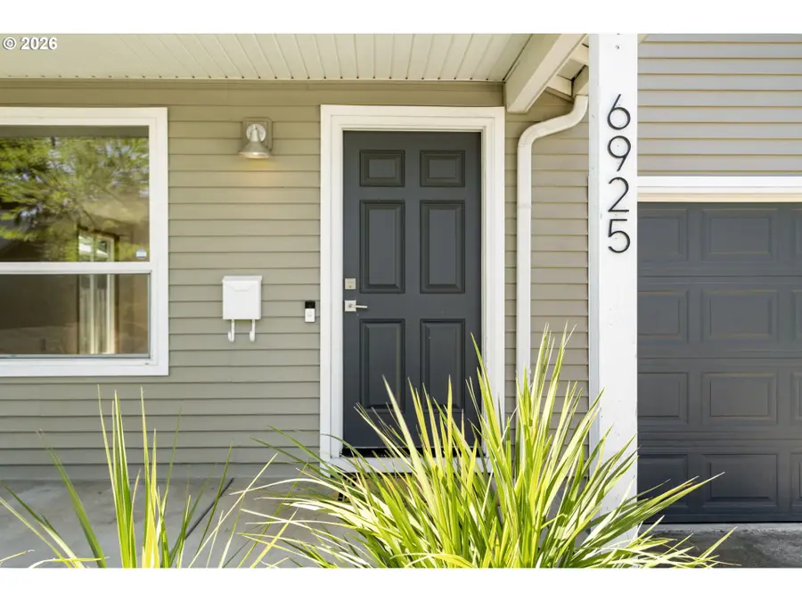 6925 SE 65th Ave, Portland, OR 97206 - #2