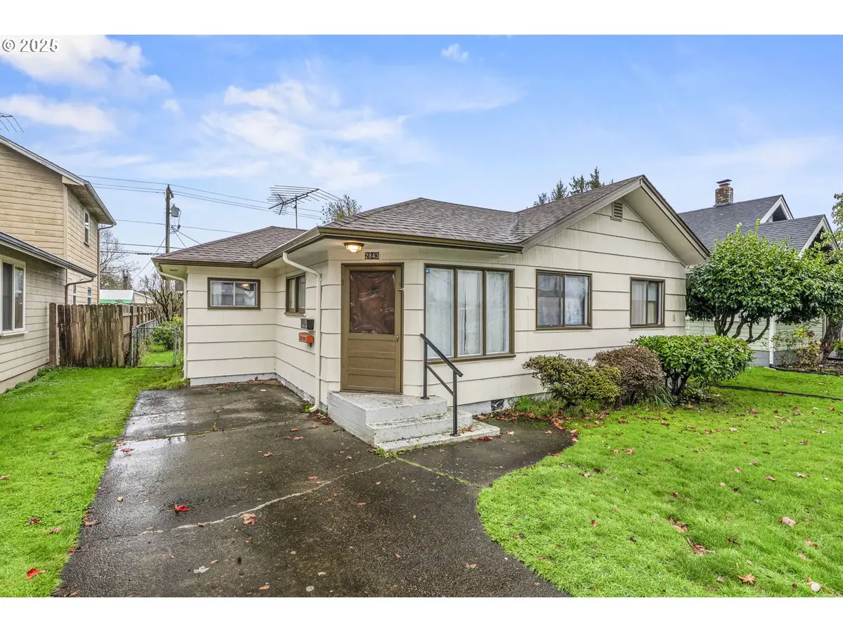 2843 Hemlock St, Longview, WA 98632 - Image #1
