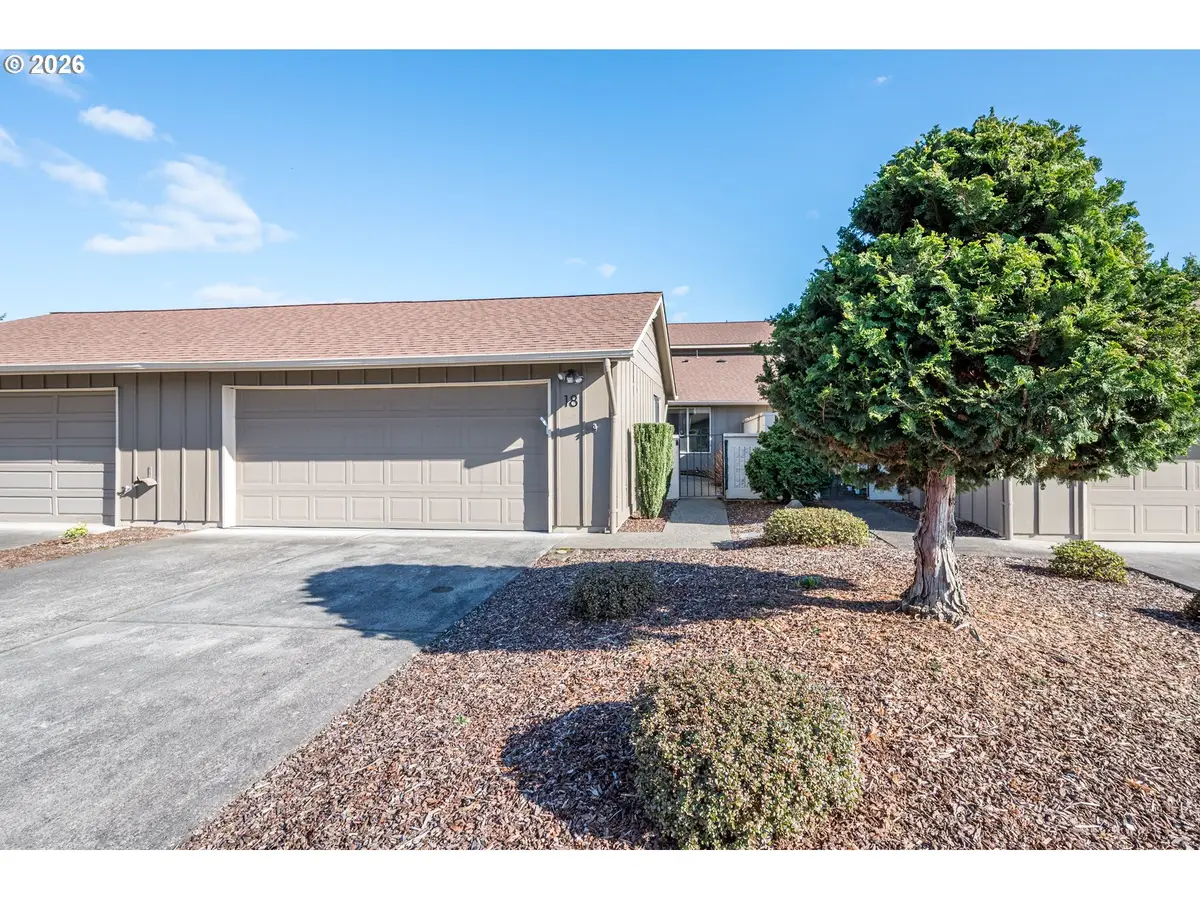 605 Peardale Ln #18, Longview, WA 98632 - #1