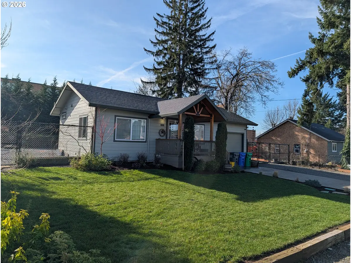 8818 SE Rhone St, Portland, OR 97266 - #1