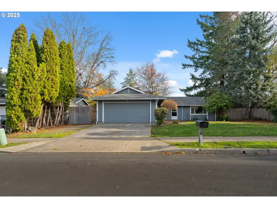 1032 SE 209th Ave, Gresham, OR 97030 - Image #2