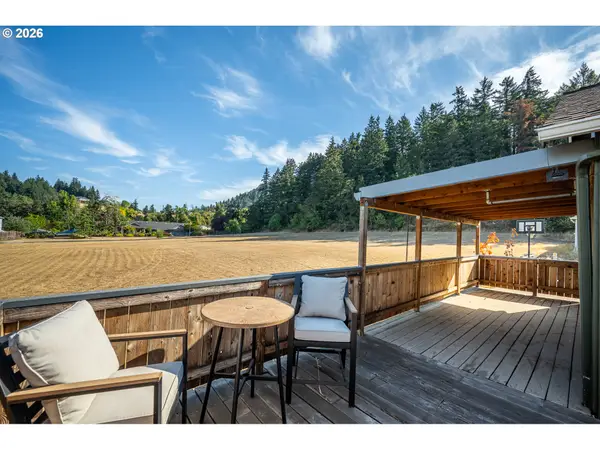 1580 S 60th St, Springfield, OR 97478