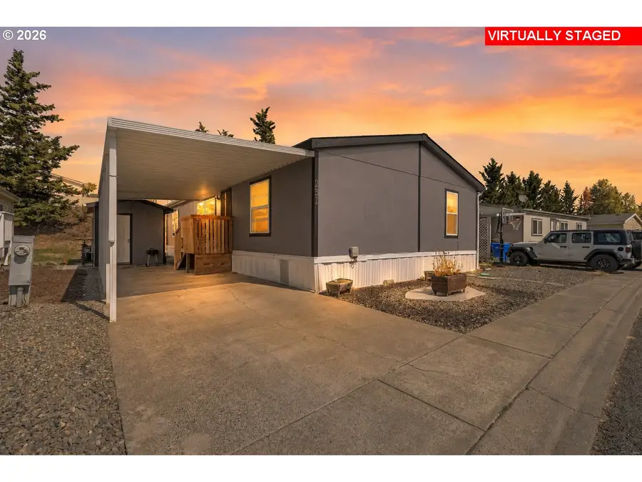 231 Owyhee Ln, Roseburg, OR 97471 - #2