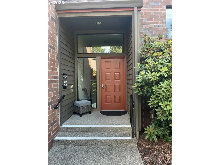 15565 SW 114th Ct, Tigard, OR 97224 - #2