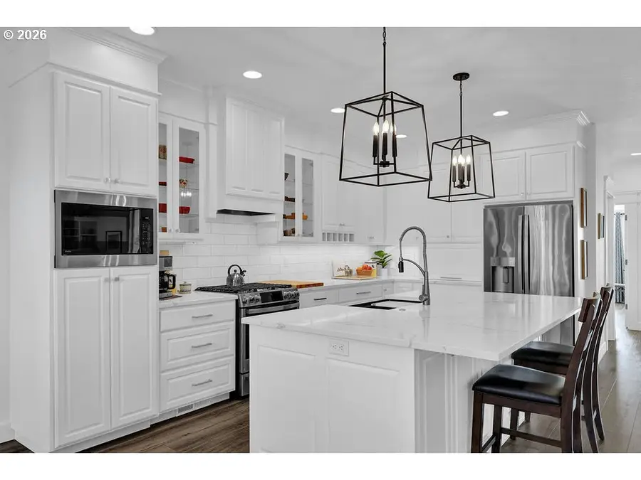 928 SW Coral St, Junction City, OR 97448 - #3