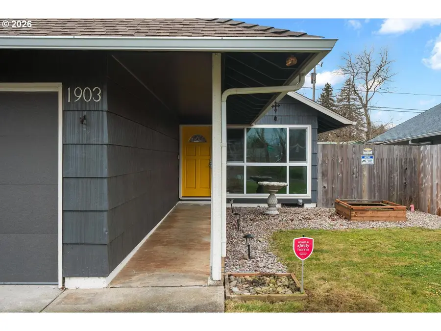 1903 SE 158th Ave, Portland, OR 97233 - Image #2