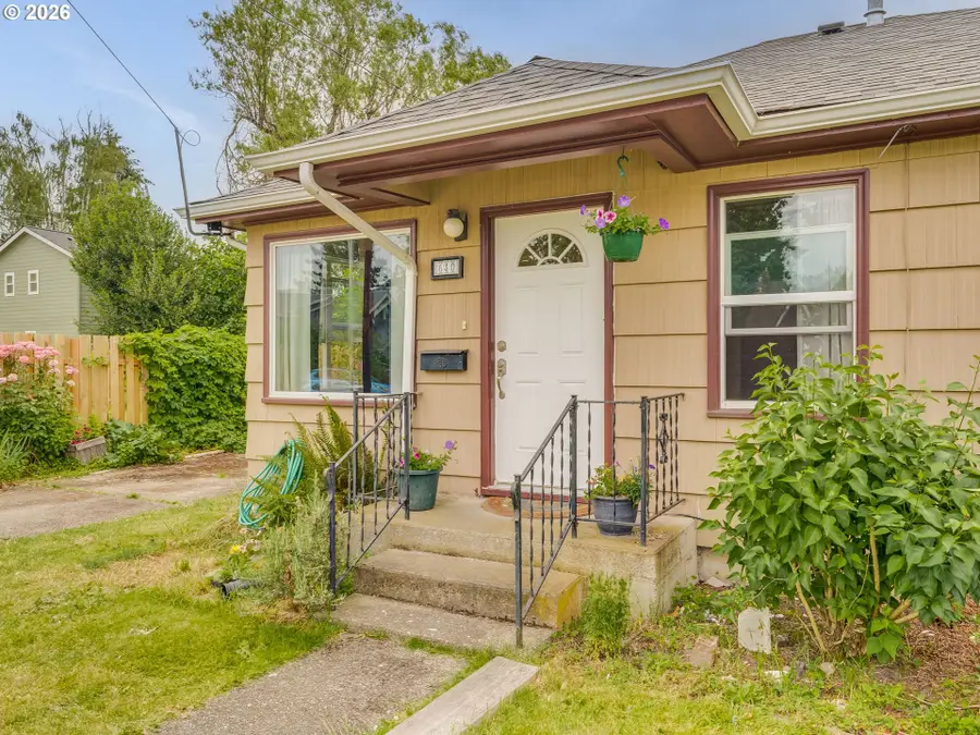 640 NE 10th St, McMinnville, OR 97128 - #2