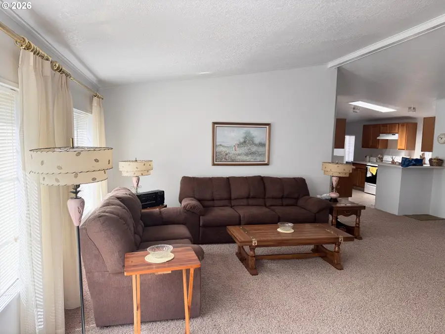 215 SE Anchor Ave, Depoe Bay, OR 97341 - #2
