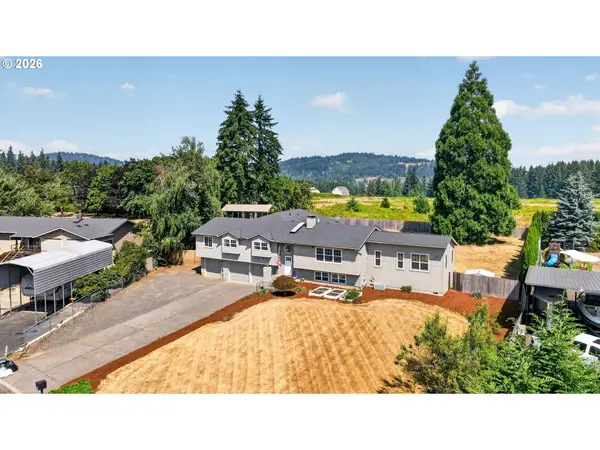 12020 SE Anna Ct, Damascus, OR 97089