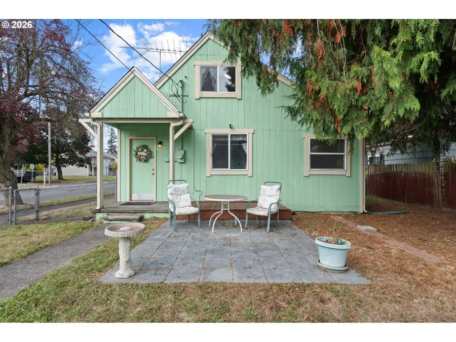 1504 8th Ave, Longview, WA 98632 - #2