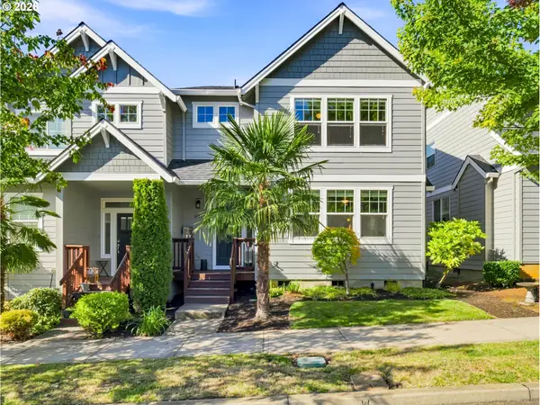 37927 Cascadia Village Dr, Sandy, OR 97055