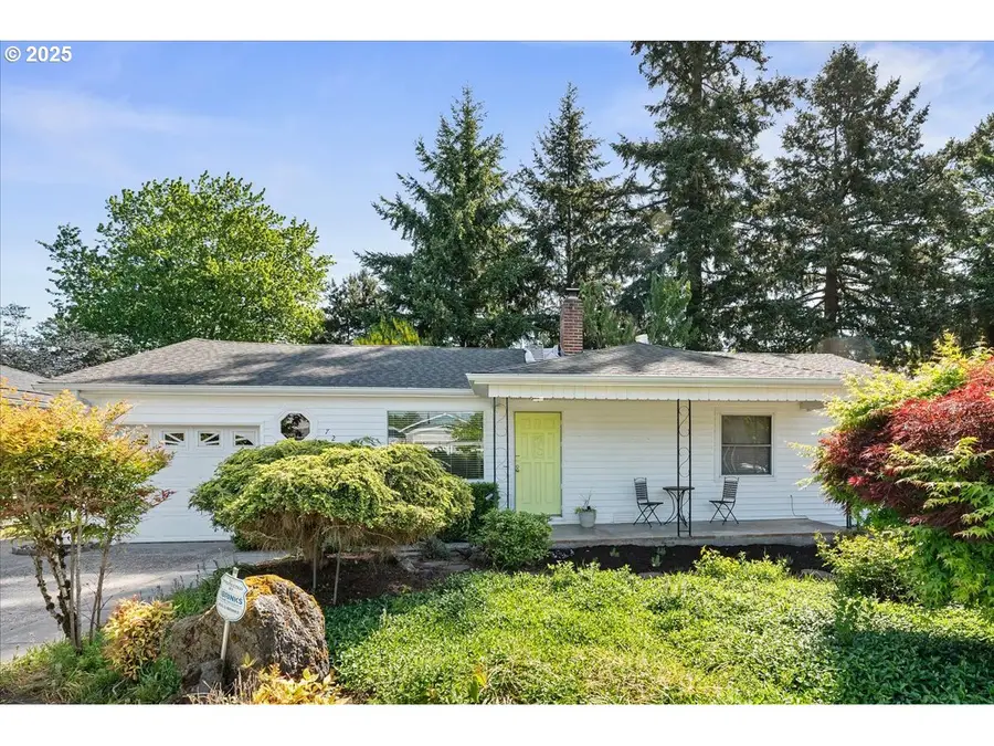 722 SE 113th Ave, Portland, OR 97216 - Image #2
