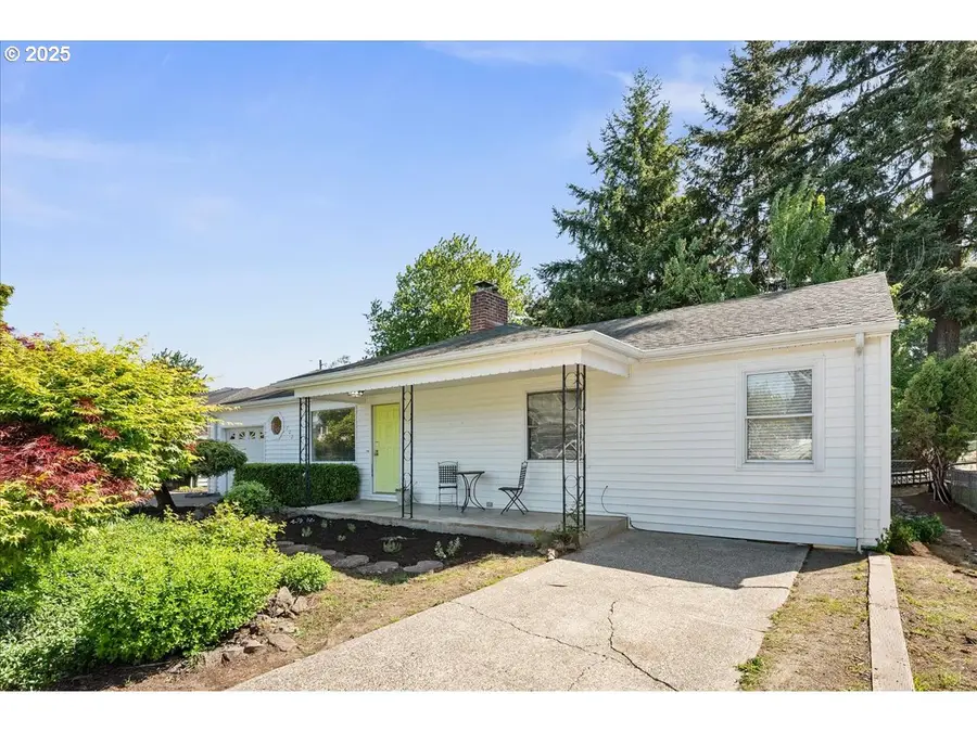 722 SE 113th Ave, Portland, OR 97216 - Image #3