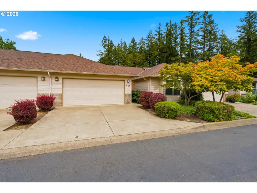 383 NE Fircrest Pl, McMinnville, OR 97128 - #2