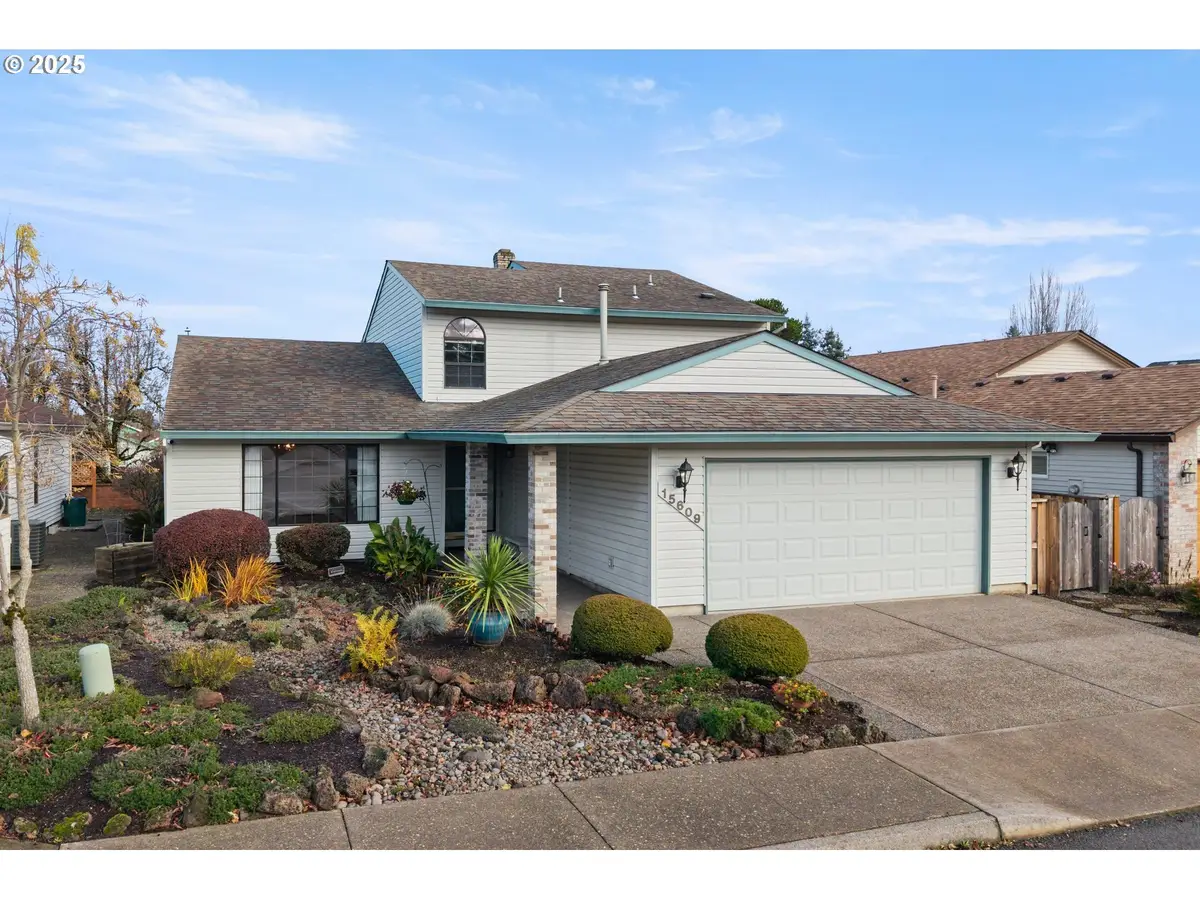 15609 NE Summerplace Dr, Portland, OR 97230 - Image #1