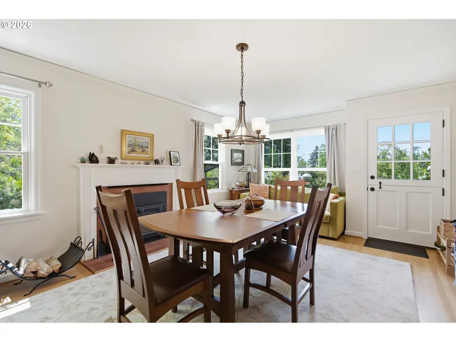4920 SW 31st Dr, Portland, OR 97239 - #3