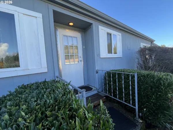 100 River Bend Rd #23, Reedsport, OR 97467