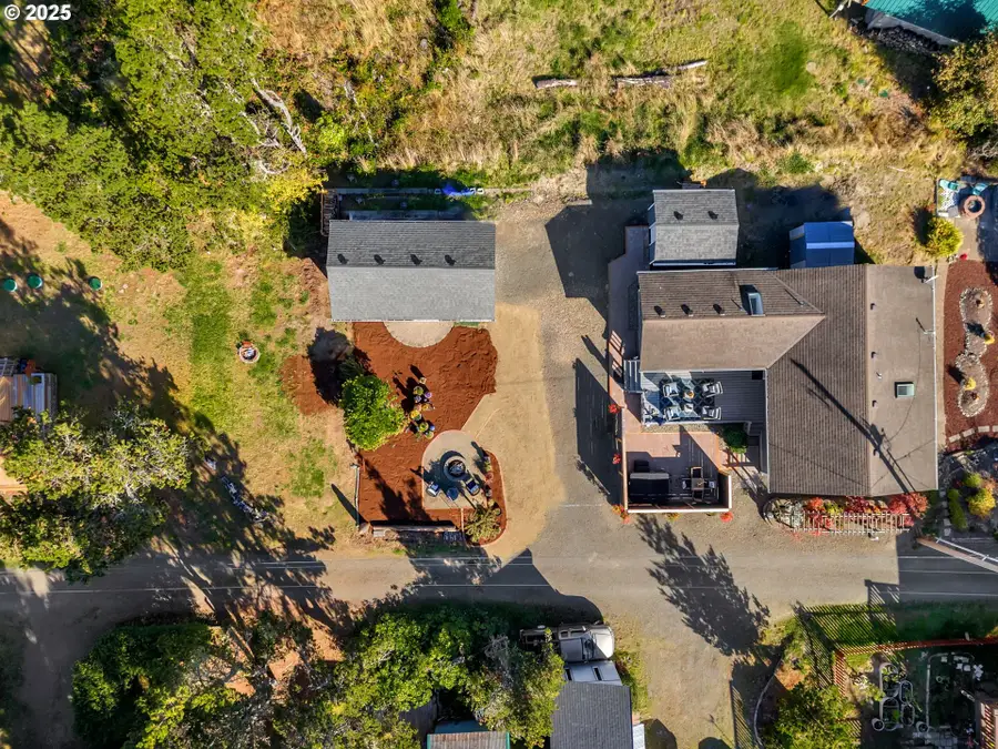 1121 228th Ln, Long Beach North Beach Peninsula, WA 98640 - Image #2