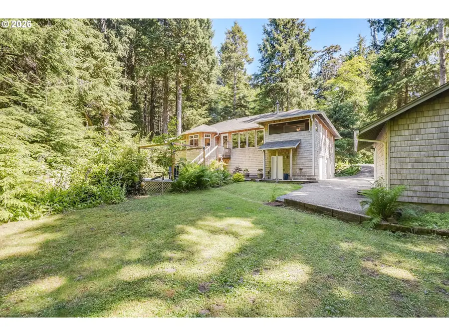 32105 Hemlock Ln, Arch Cape, OR 97102 - #3