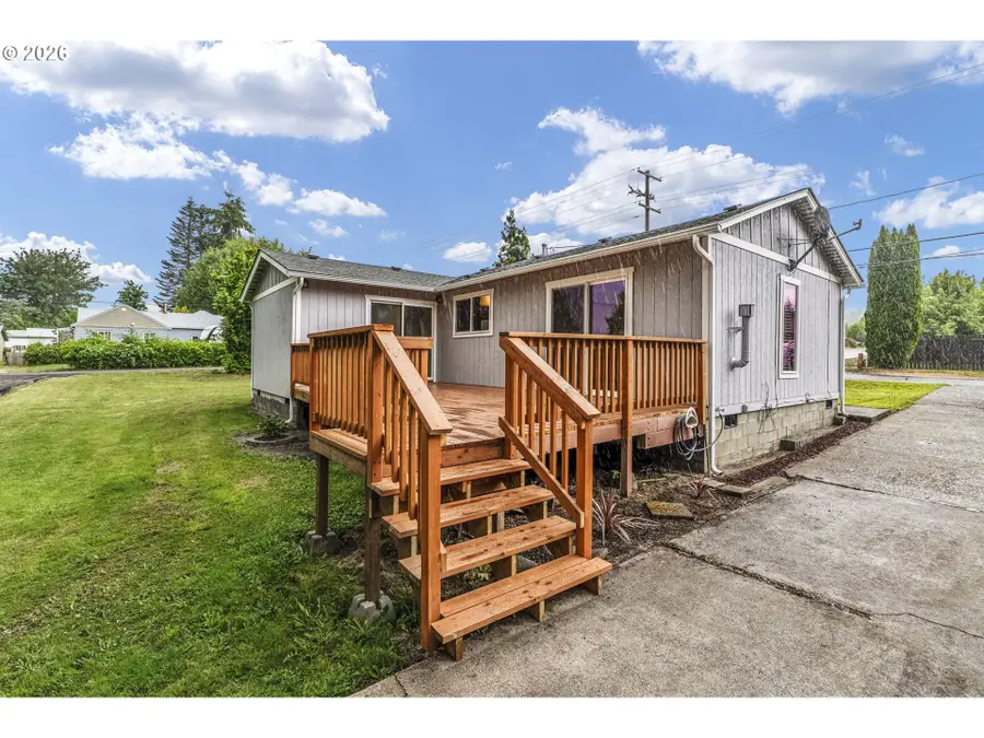 175 Jacobson Rd, Cathlamet, WA 98612 - #3