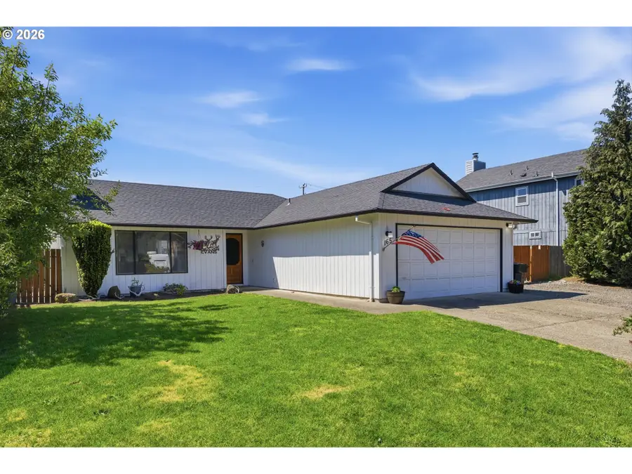 165 SW 12th Ave, Canby, OR 97013 - #2