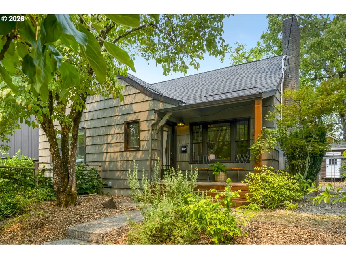 2433 N Humboldt St, Portland, OR 97217 - #1