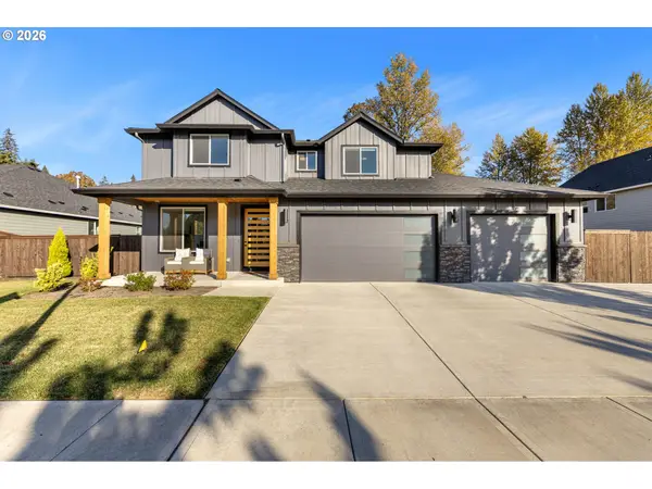 3913 SE 19th Ave, BrushPrairie, WA 98606