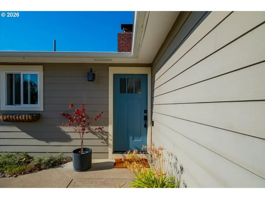 3626 Three Lakes Rd Se, Albany, OR 97322 - #3