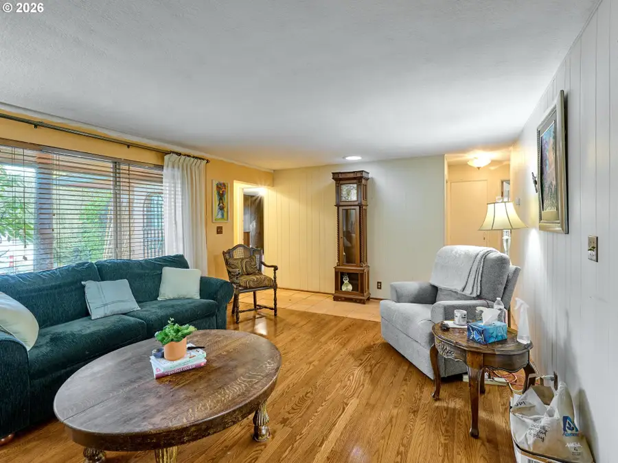 1708 Conifer Dr, Lake Oswego, OR 97034 - Image #3