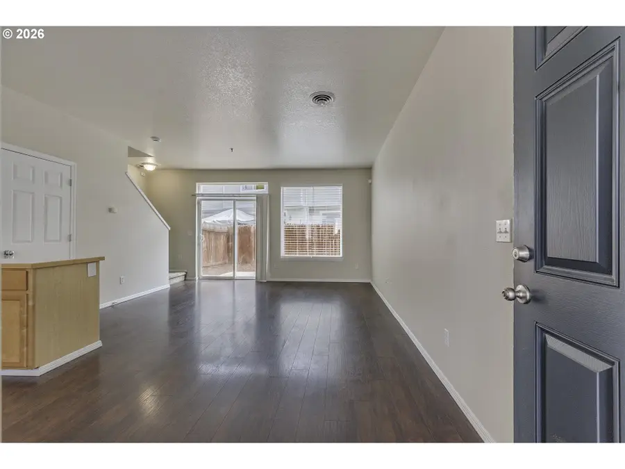 8654 NE Hyde Park Ln, Hillsboro, OR 97006 - #3